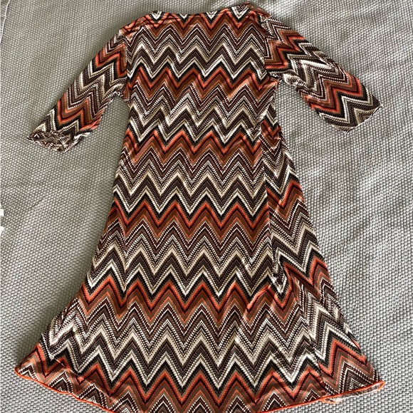 Chevron Patterned Dress - Picture 2 of 6